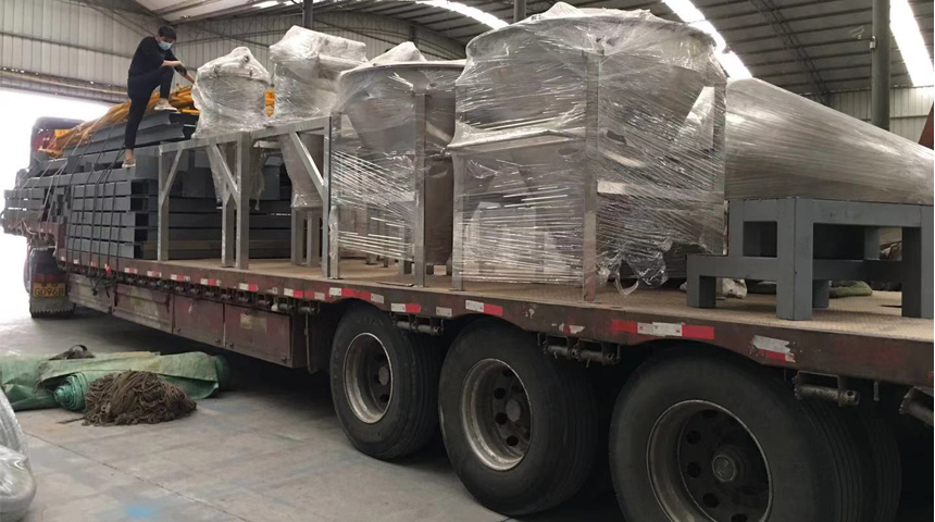 投料、配料、混合、篩分生產線發貨現場